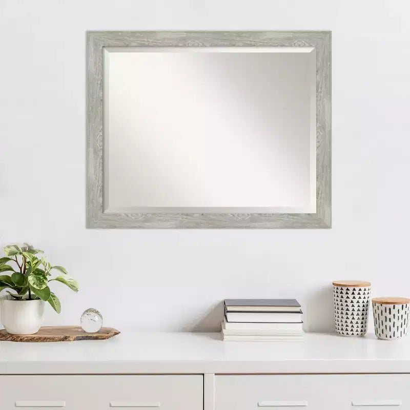 Specchio da parete stretto con cornice, 81 x 66 cm, finitura Dove Graywash