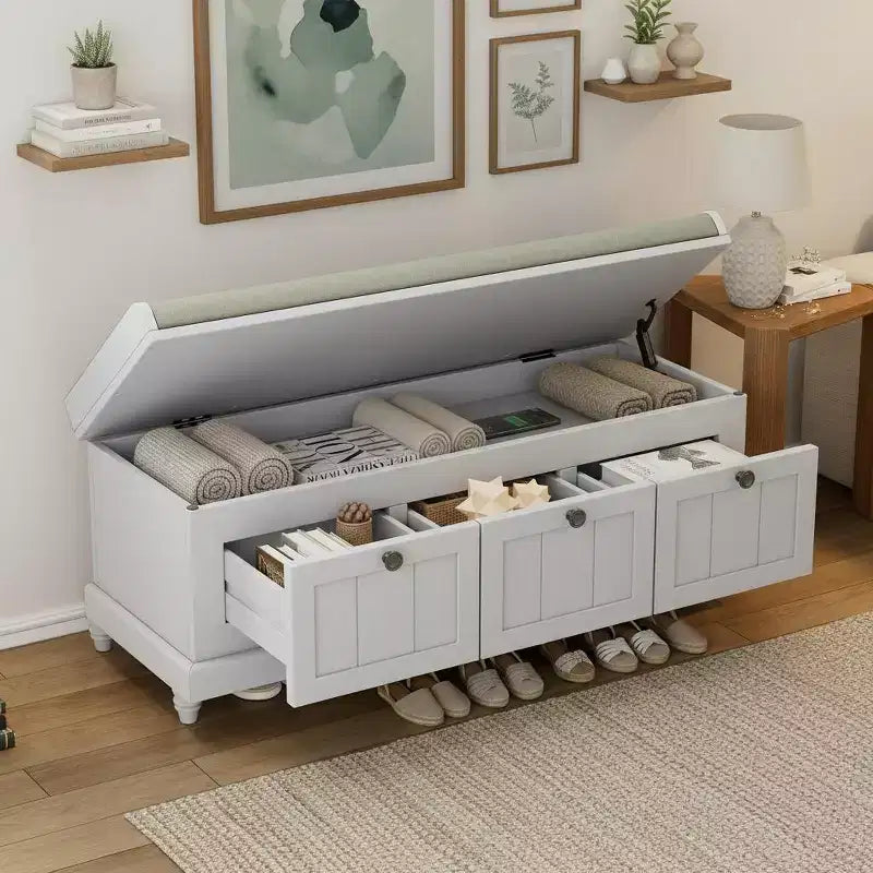 Classica panca per scarpe da ingresso con parte superiore imbottita e tre cassetti